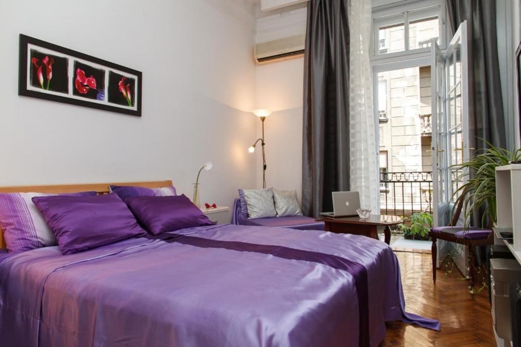 City Center Apartment With Balcony 贝尔格莱德 外观 照片